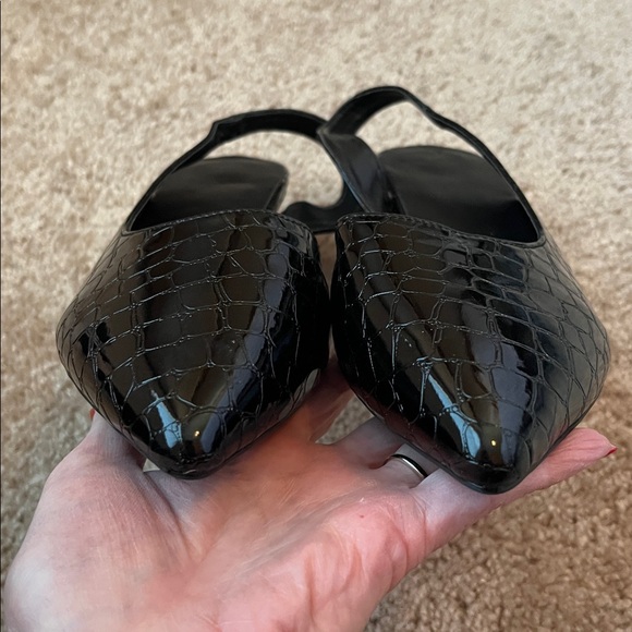 NWT Bareroots Embossed Slingbacks - Picture 3 of 7